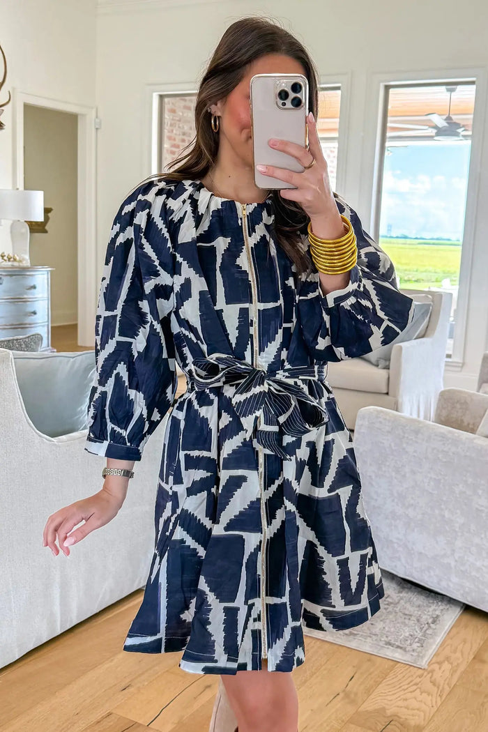 Abstract Geometric Print Zip Front Tie Waist Shift Dress – Blue