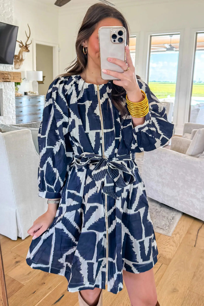 Abstract Geometric Print Zip Front Tie Waist Shift Dress – Blue