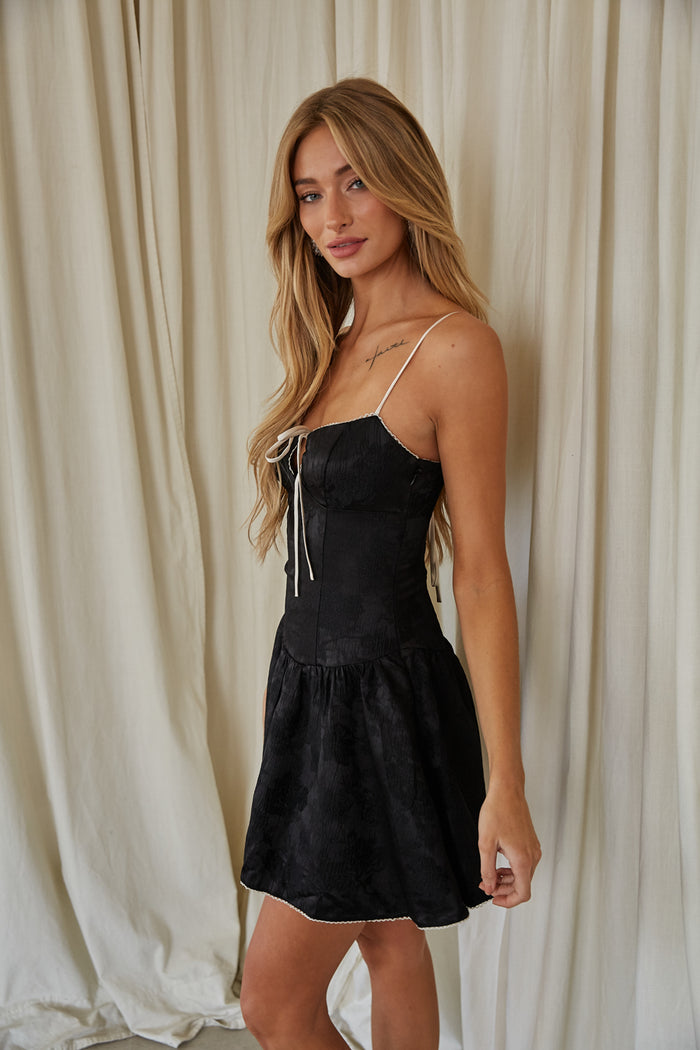 side-image | timeless mini dress | coquette bow mini dress | date night mini dress | holiday party mini dress | contrast mini dress
