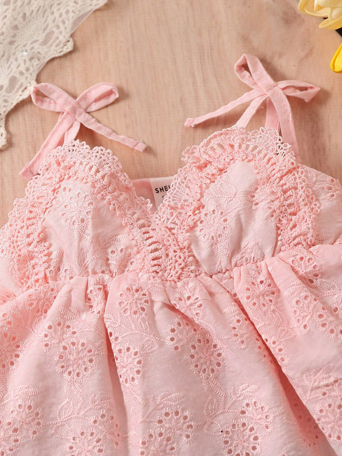 Baby Girl Lace Cami Top & Denim Shorts Set – 2-Piece Summer Outfit