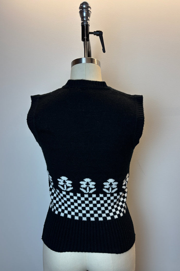 Black & White Floral Knit Vest image 2
