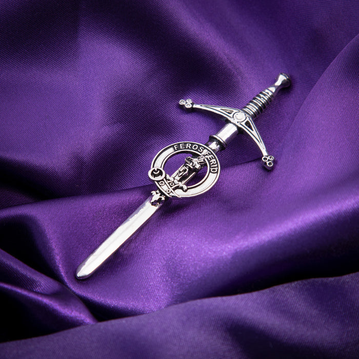 Clan Kilt Pin Chisholm - Heritage Of Scotland - CHISHOLM
