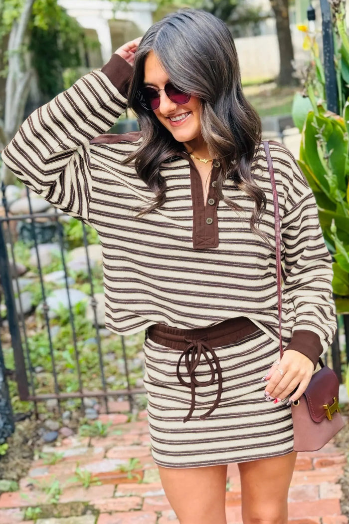 Contrast Trim Button Neck Long Sleeve Top Drawstring Mini Skirt Set – Brown Stripe