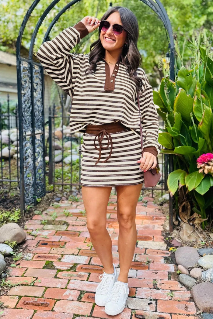 Contrast Trim Button Neck Long Sleeve Top Drawstring Mini Skirt Set – Brown Stripe