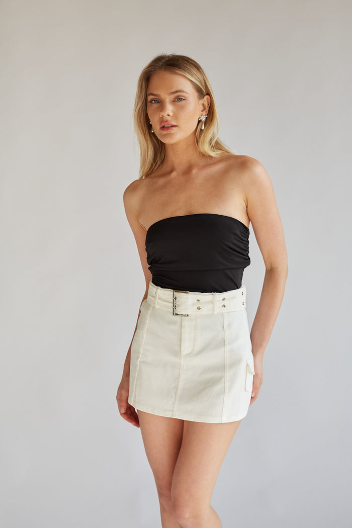 off white straight cargo micro skirt with chunky belt | must have skirts for spring