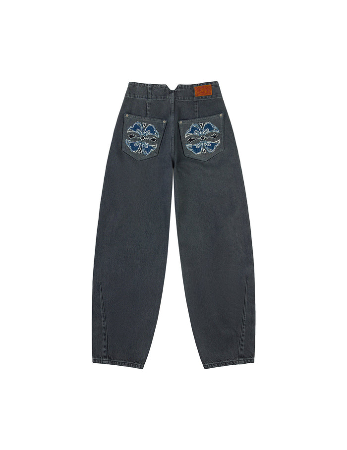 Distressed Kamon Appliqué Embroidery Balloon Fit Jeans