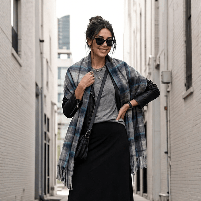 Edinburgh Lambswool Tartan Stole - Soft Luxury Check Wrap with Fringe - Dove and Grey Check - Heritage Of Scotland -