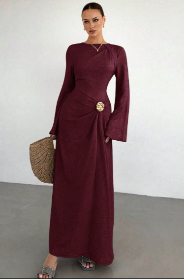 Elegant Burgundy Maxi Dress with Gold Brooch Detail