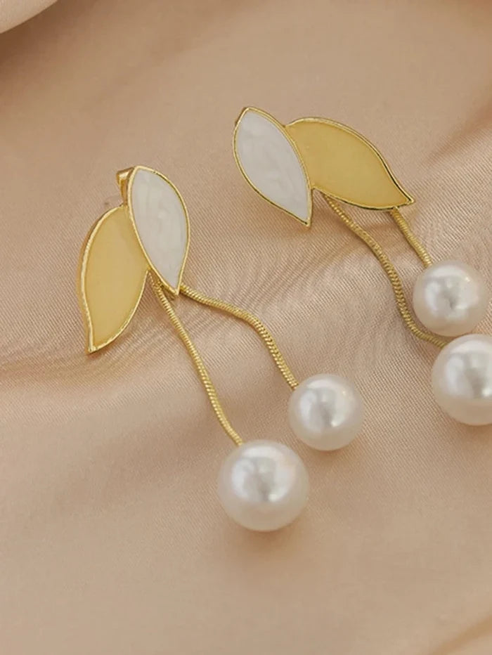 Elegant Leaf Pearl Drop Earrings – Gold Tone Minimalist Statement Earrings for Women