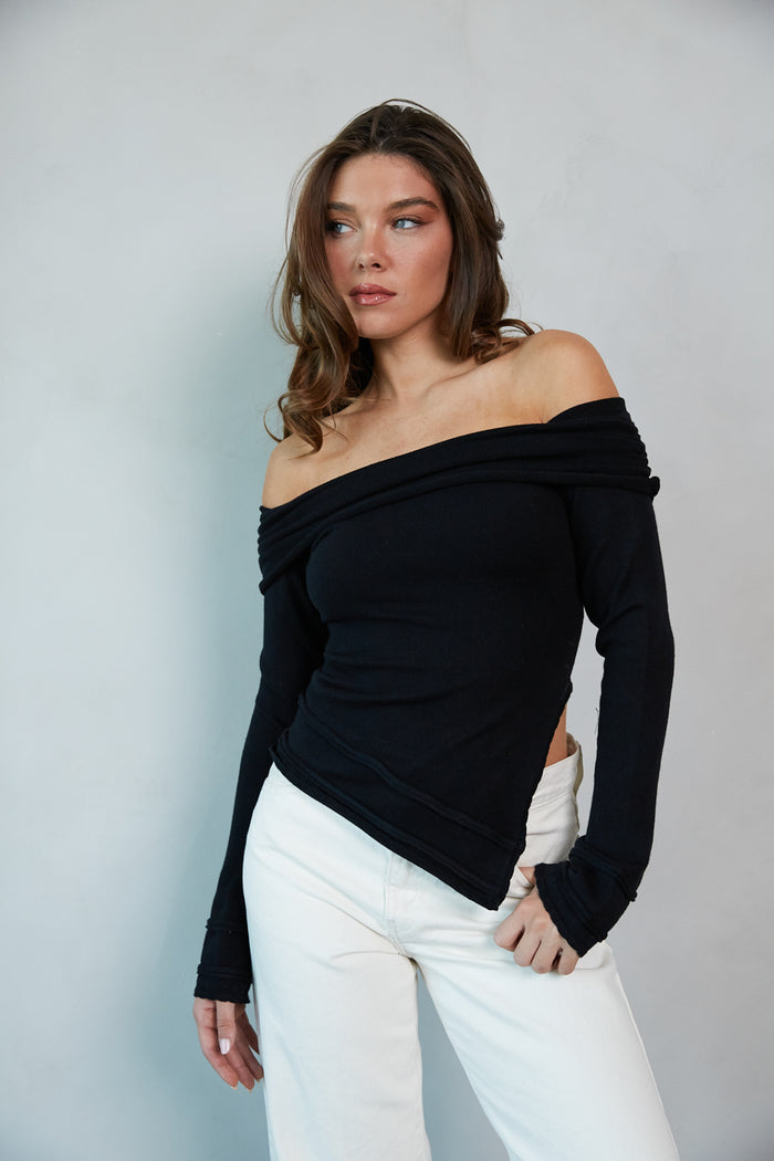 front-view | trendy top for winter | girls night out outfit | cold weather outfit | Winter 2024