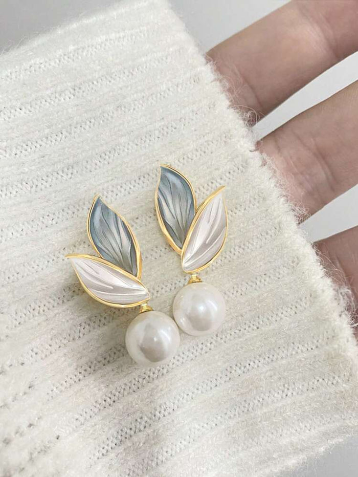 Leaf Pearl Drop Earrings – Gold Tone Elegant Floral Earrings for Women