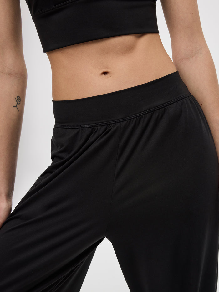 Loose Pull-On Pant - DRY-LUX (R) Hyba