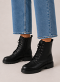 Mona Flat Boot (Black)
