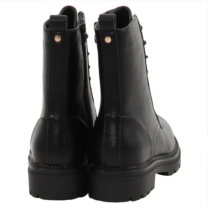 Mona Flat Boot (Black)