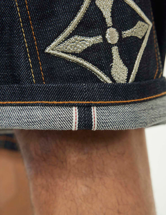 Multi-Pocket with Brocade Patch Regular Fit Denim Shorts
