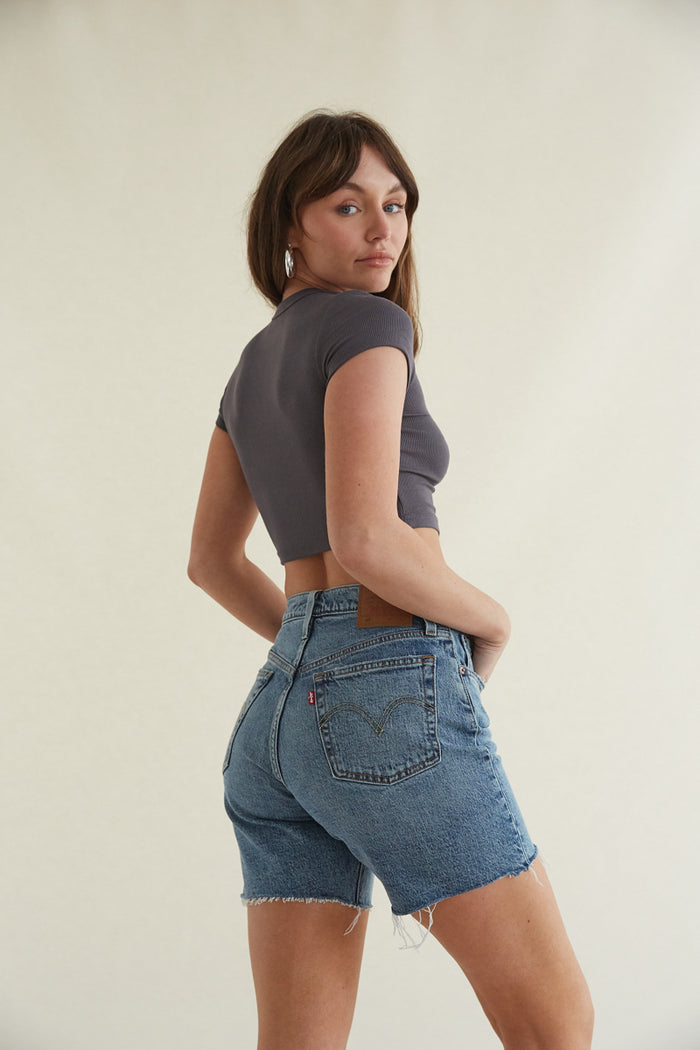 grey ribbed cropped t-shirt