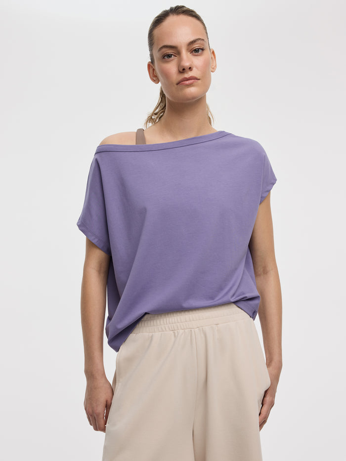 Off-the-Shoulder Short-Sleeve Top - Hyba