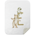 Personalized Soft Sherpa Blanket with Letter "E" - Family Fabrics B.V.