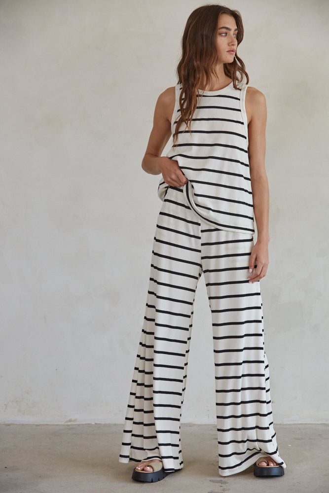 cute trendy summer outfit - striped matching knit set - resort outfit inspo