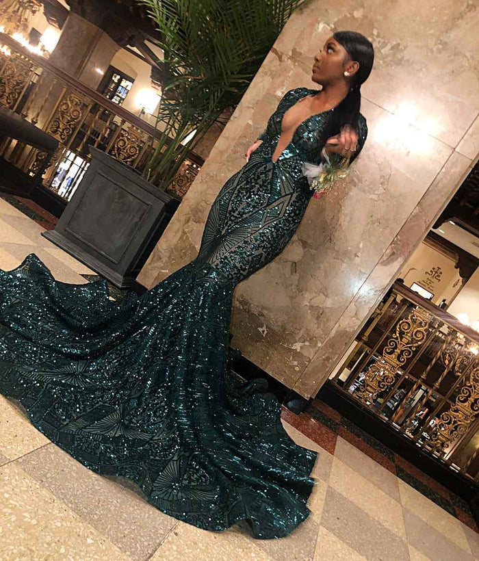 Sexy Emerald Green Sequined Prom Dress with Long Sleeves