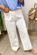 Solid Color Scalloped Patch Pocket Shift Jeans – White