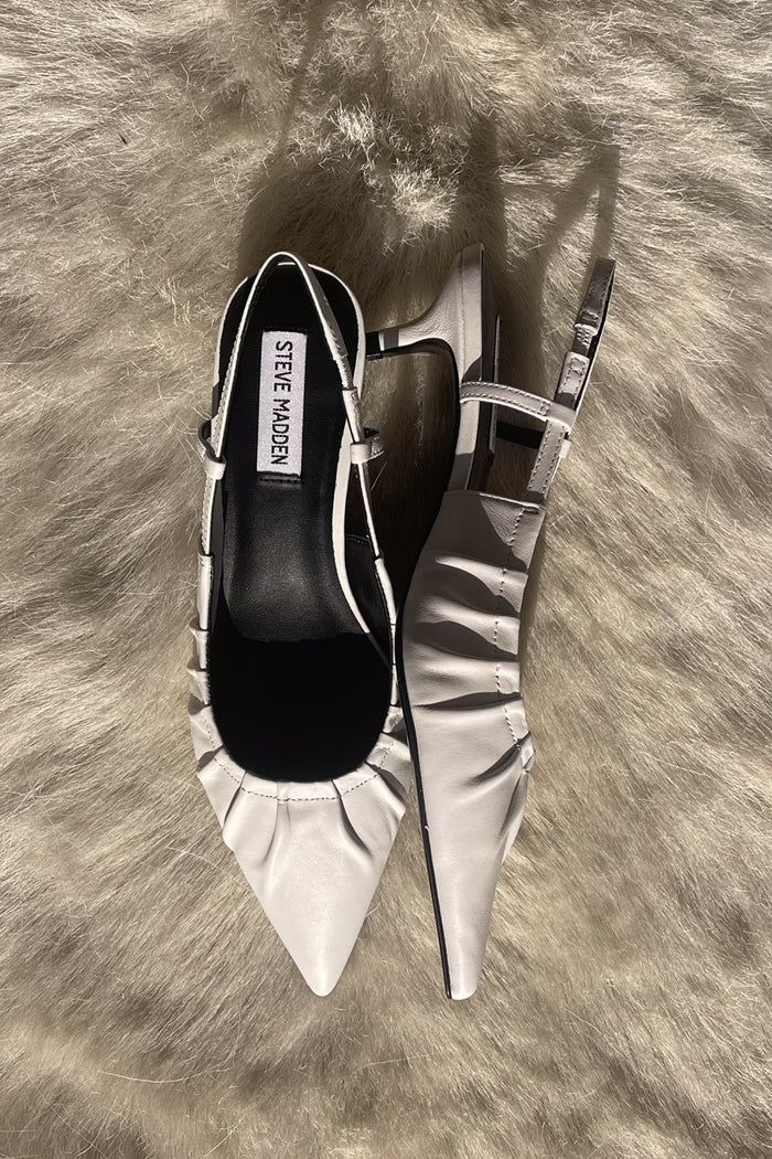 white leather pleated toe pumps | steve madden summer 2024