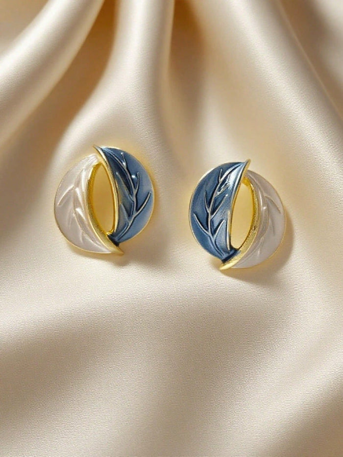 Two Tone Leaf Stud Earrings – Gold Rim Round Statement Earrings for Women