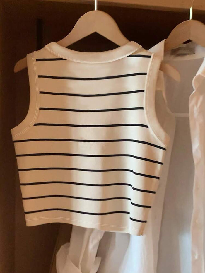White Striped Sleeveless Knit Tank Top – Round Neck Casual Crop Top – Soft Stretch Everyday Fit