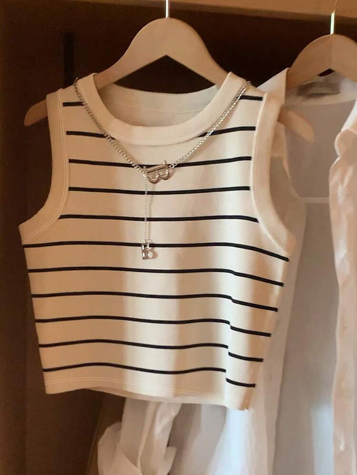 White Striped Sleeveless Knit Tank Top – Round Neck Casual Crop Top – Soft Stretch Everyday Fit