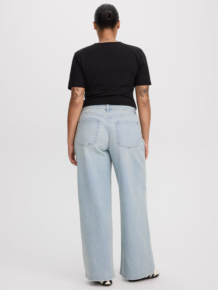 Wide-Leg Mid-Rise Jean - Curvy Fit