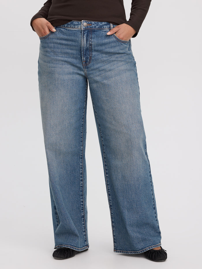 Wide-Leg Mid-Rise Jean - Curvy Fit