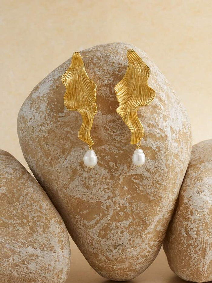 Women Gold Pearl Drop Earrings – Abstract Wave Design