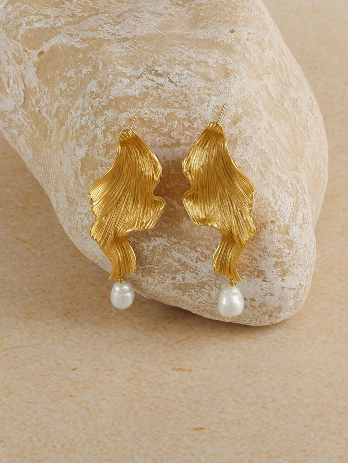 Women Gold Pearl Drop Earrings – Abstract Wave Design