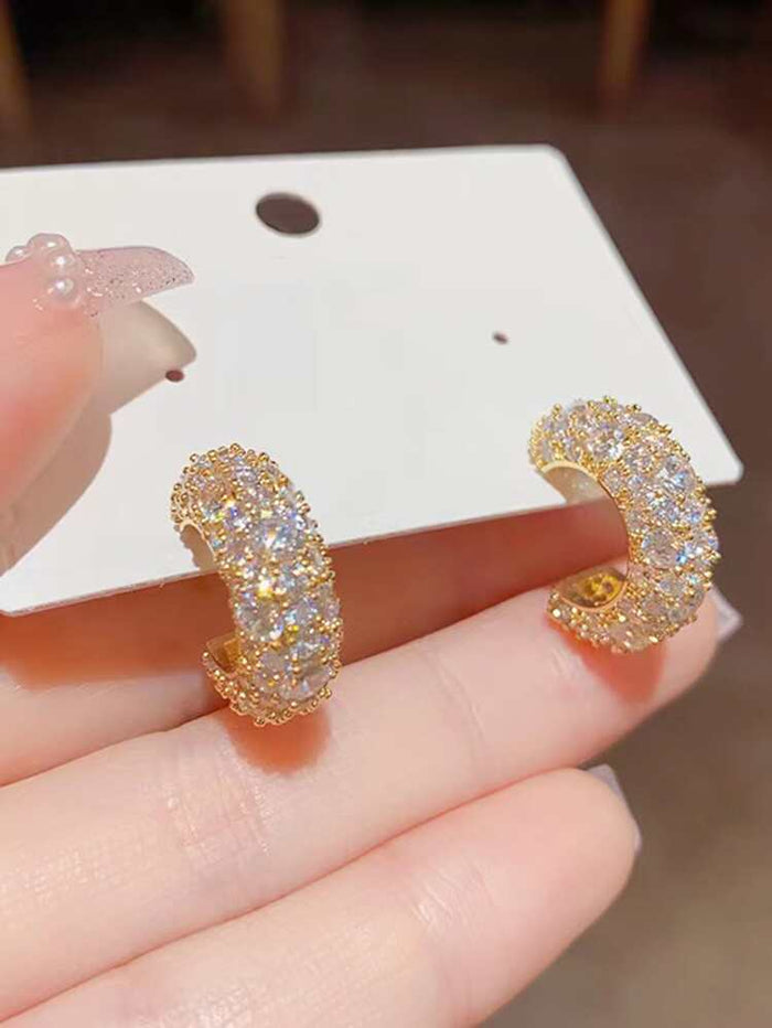 Women Luxury Crystal Hoop Earrings – Gold Sparkling Huggie Earrings