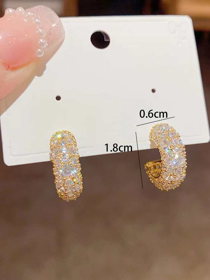 Women Luxury Crystal Hoop Earrings – Gold Sparkling Huggie Earrings