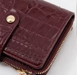 Women’s Burgundy Crocodile Pattern Mini Wallet – Elegant Small Zip Card Holder