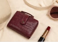 Women’s Burgundy Crocodile Pattern Mini Wallet – Elegant Small Zip Card Holder