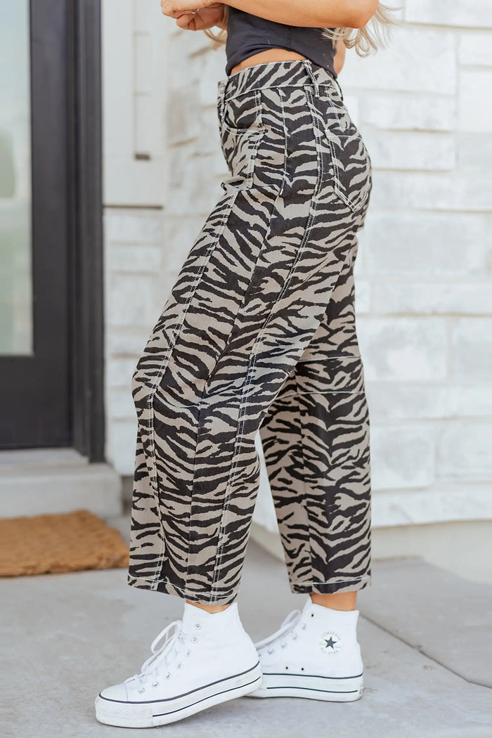 Zebra Stripe Printed Wide Leg Barrel Jeans – Gray